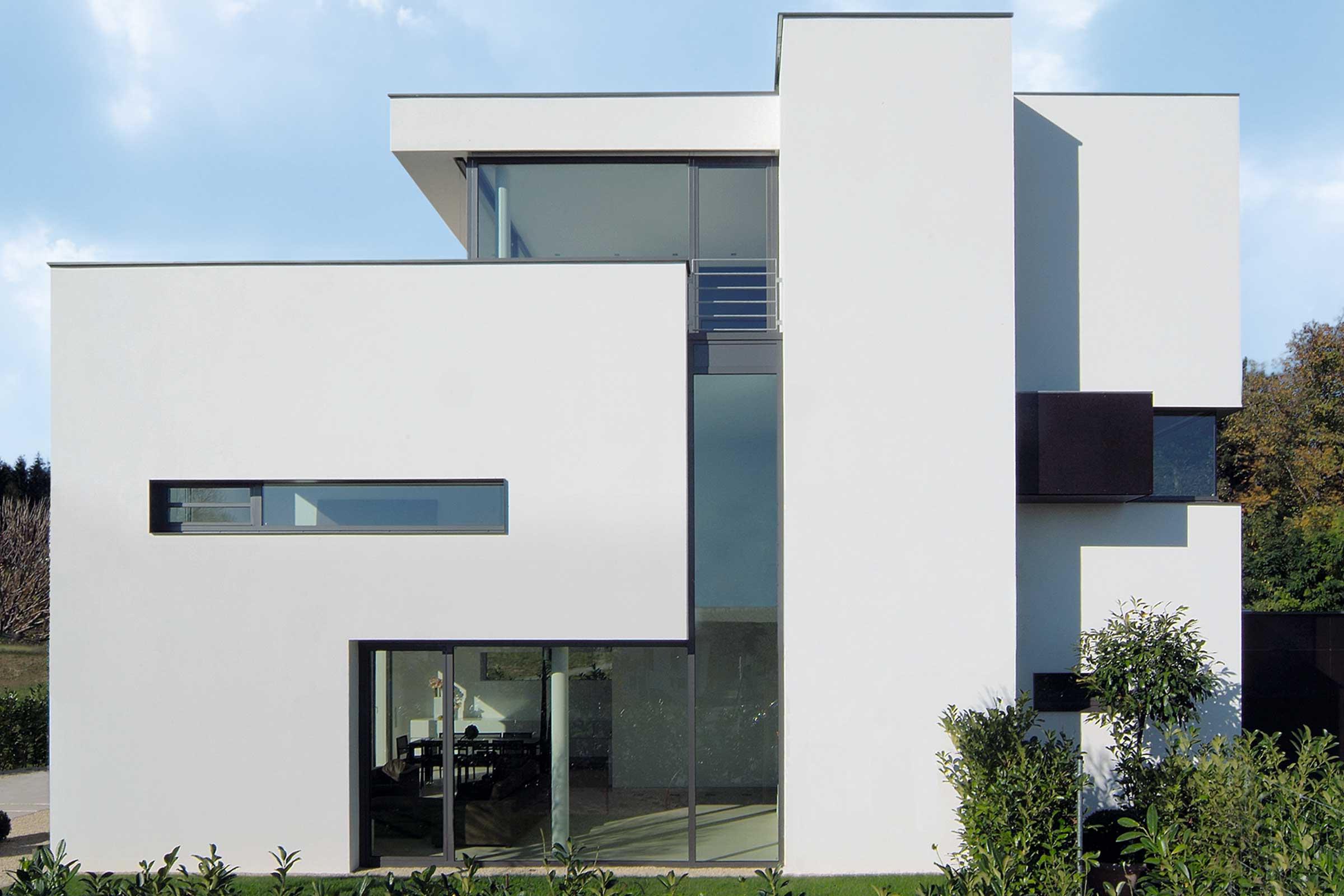 Silikonske fasadne boje: Prava silikonska boja Sto na ETICS fasadi u beloj boji