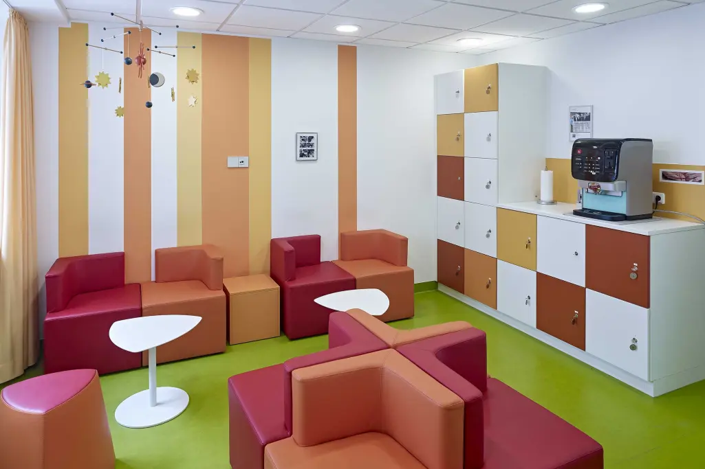 Unutrašnja klima: boja za enterijer StoColor Opticryl u bolnici u Diseldorfu