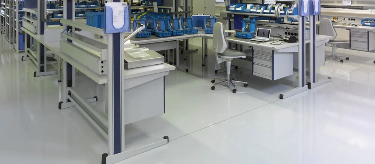 ESD podna obloga u tehničkom radnom prostoru