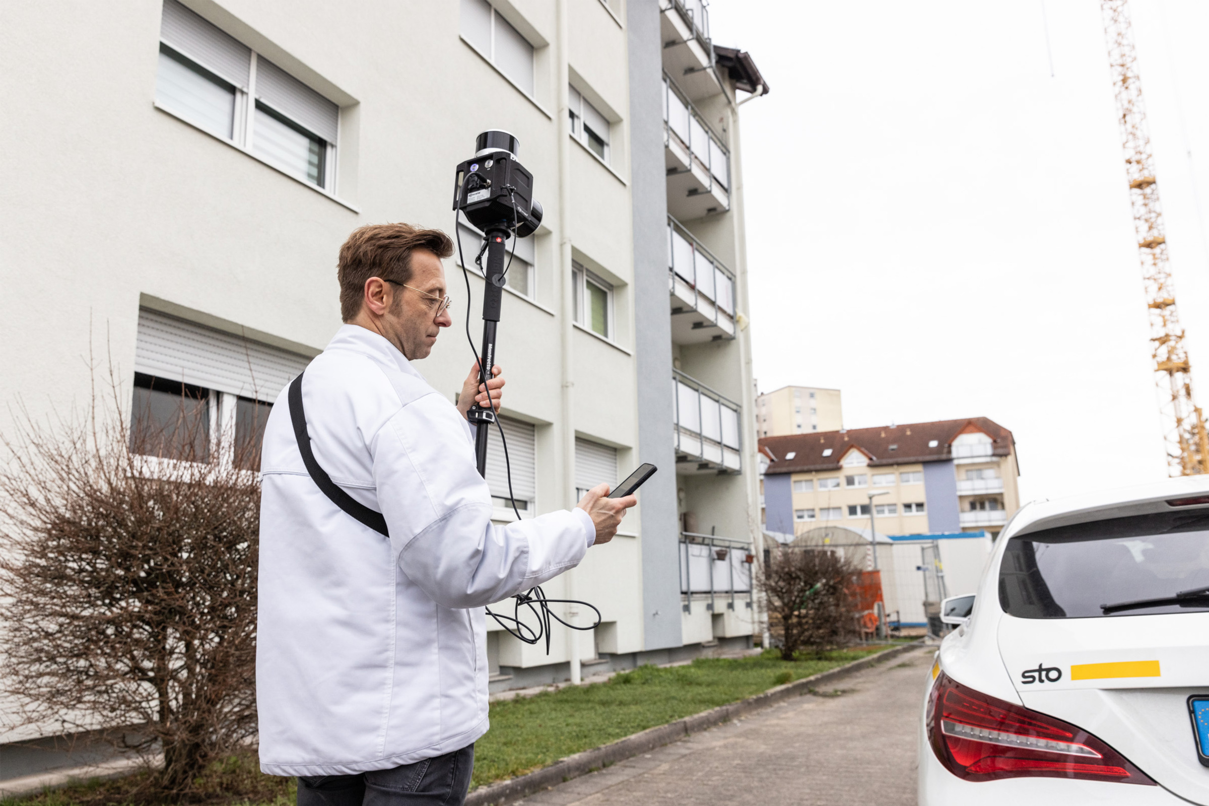 Sto Scan2Plan. Silvio Czikora-Pozar, slobodni planer i projektni inženjer u kompaniji Sto