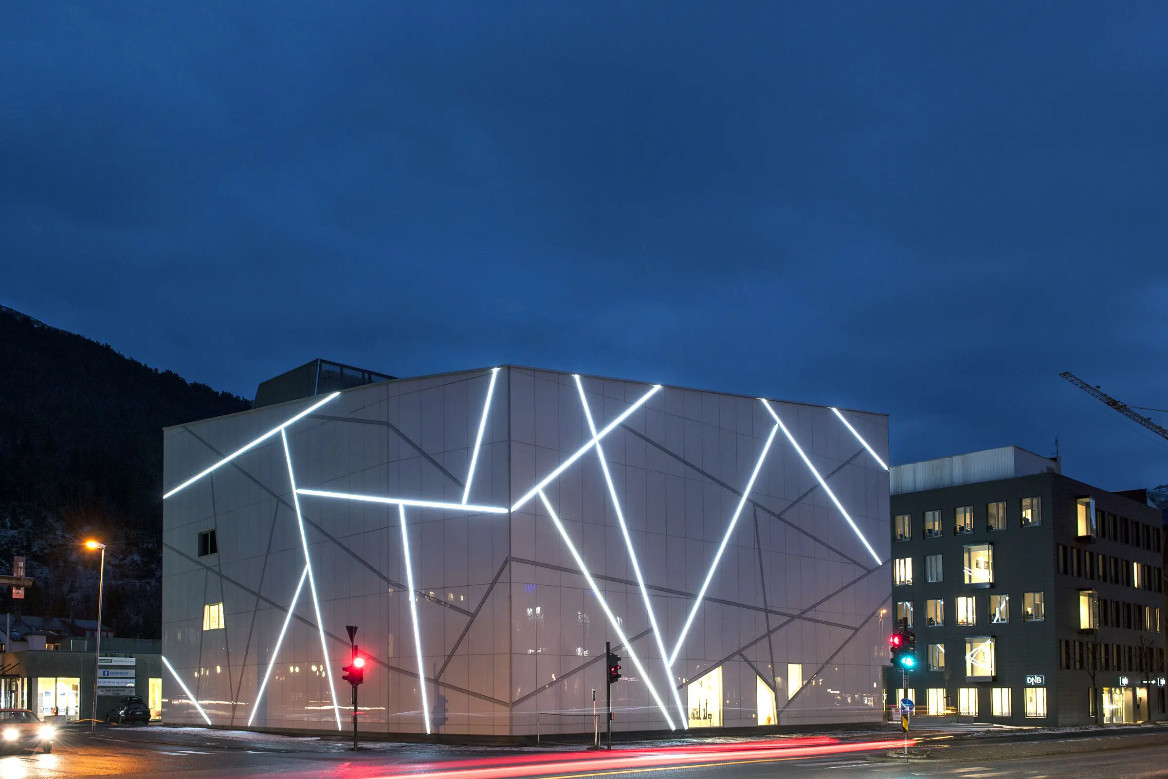 art_museum_sogn_og_fjordane_forde_norway_01_2400x1600