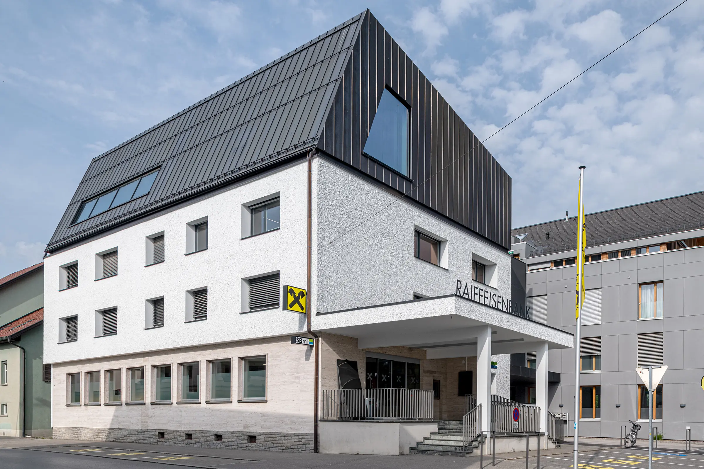 raiffeisenbank_hard_at_2022_3