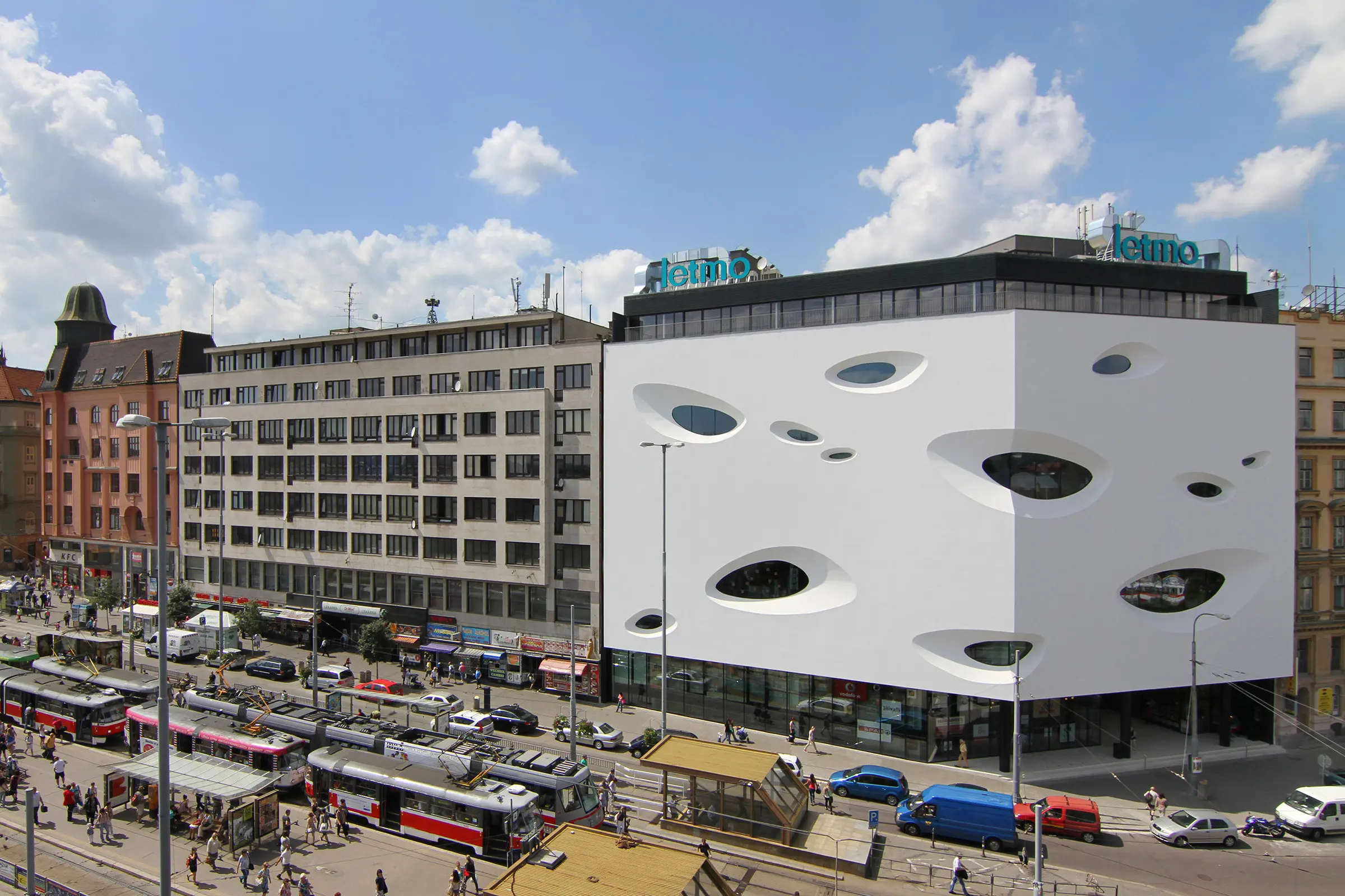 shopping_center_letmo_bruenn_czech_republic_07