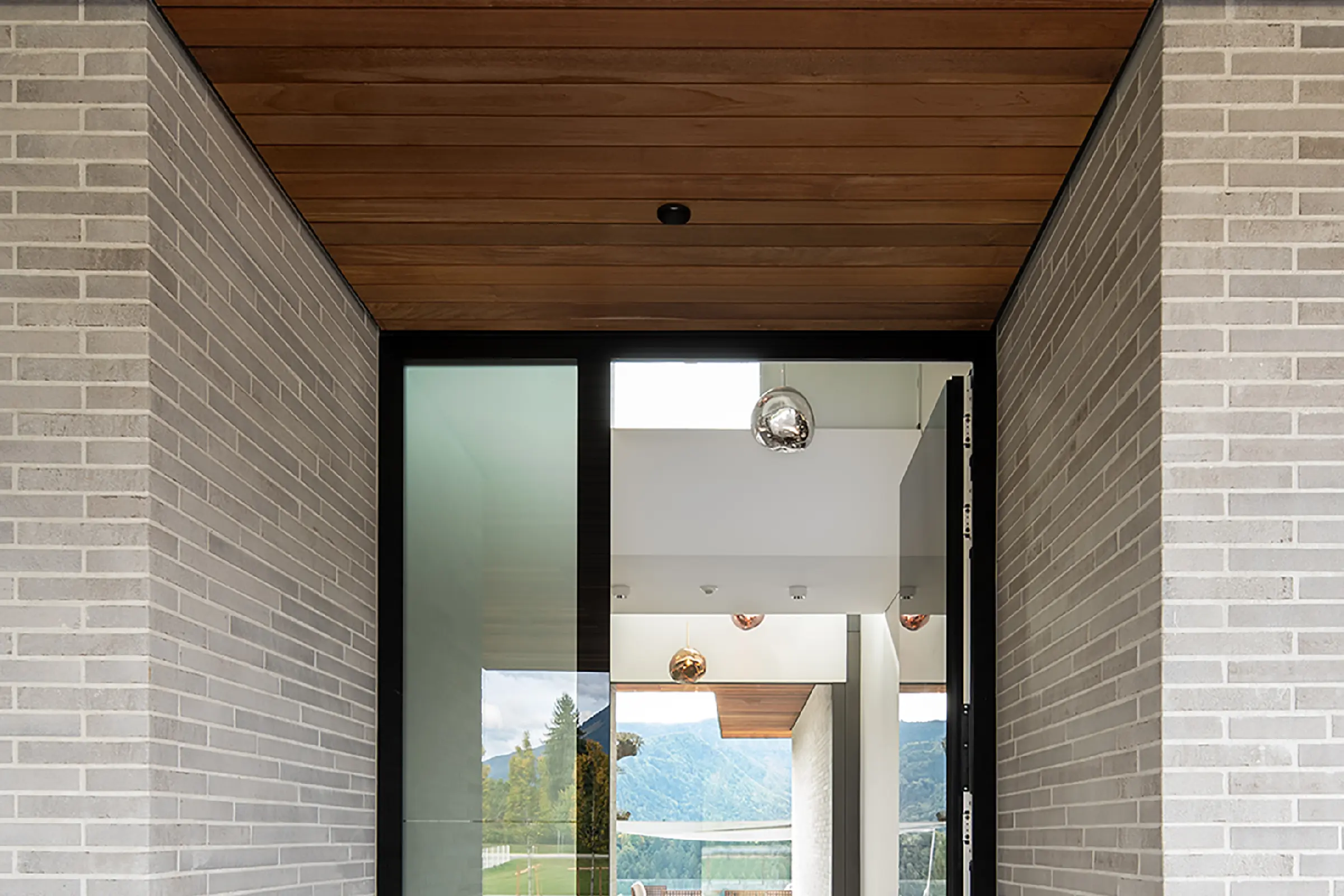 Vila G., Lesce, Slovenija, fasada, StoBrick klinker pločice, detalj ulaza