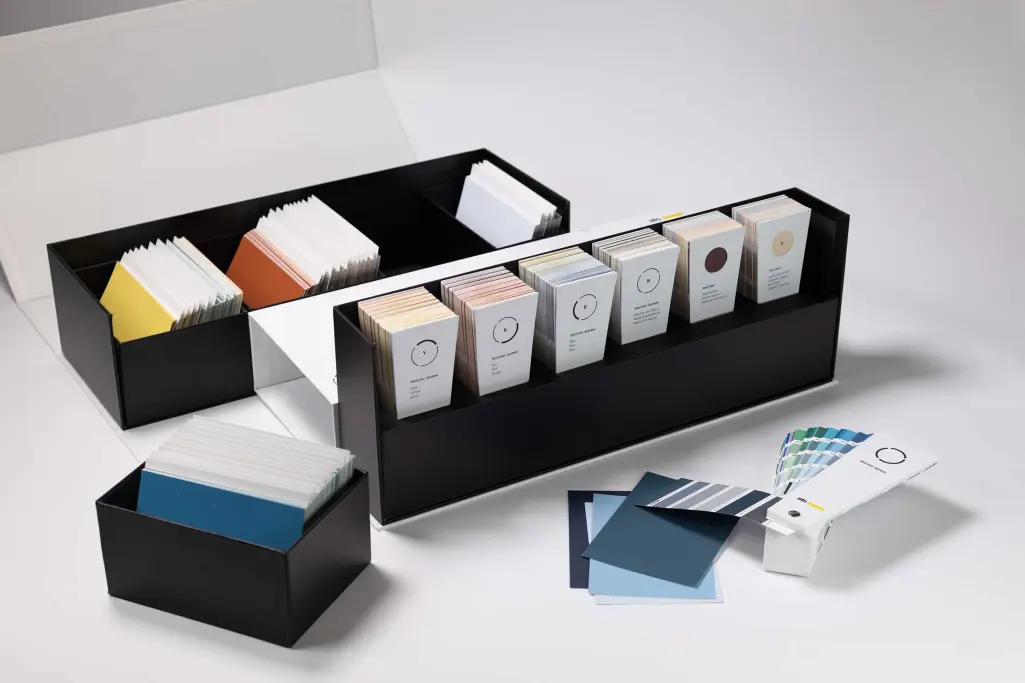 Naši ton-kartoni i lepeze u praktičnom formatu.