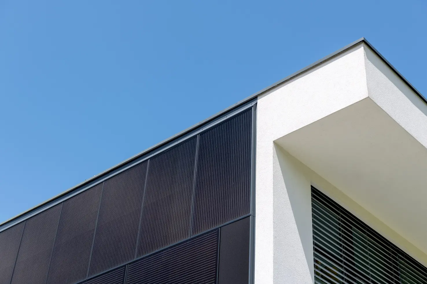 StoVentec Photovoltaics Inlay na fasadi tehničkog centra u centrali kompanije Sto u Filahu.